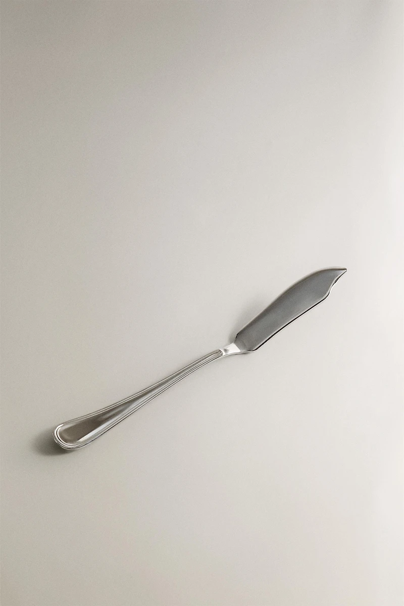 SHINY STEEL FISH KNIFE