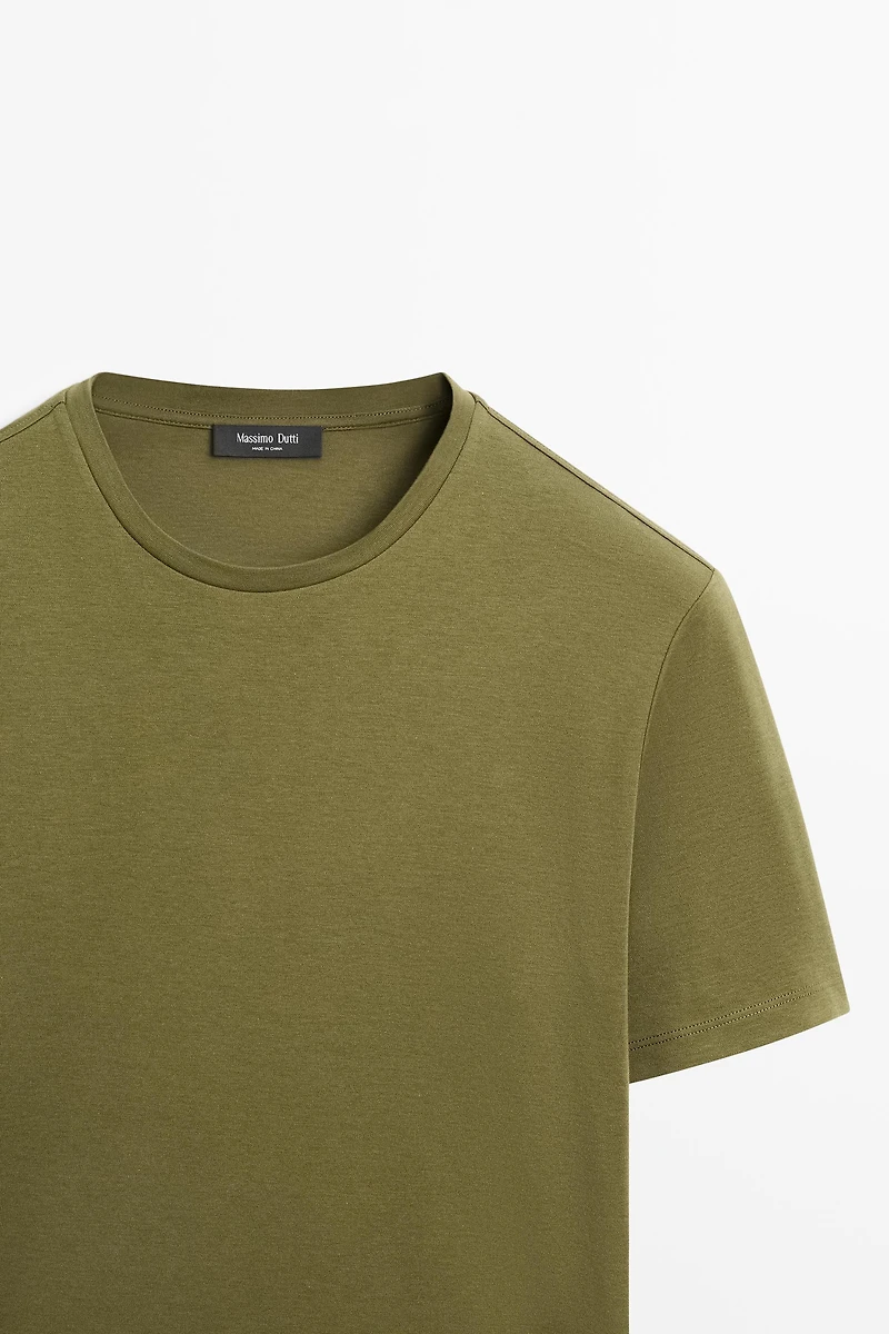 Short sleeve cotton blend T-shirt