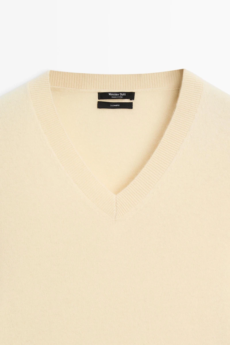 100% cashmere knit sweater