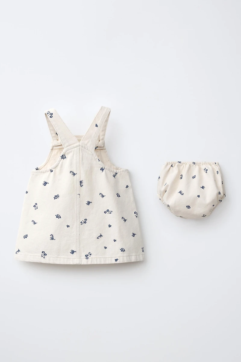 ROBE-SALOPETTE ET CULOTTE EN SERGÉ À FLEURS