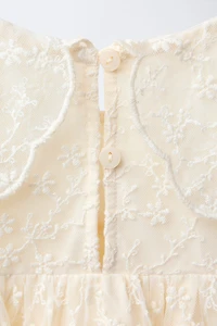 ROBE EN TULLE BRODÉE