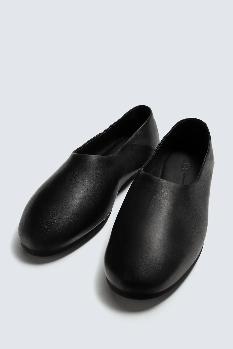 MOCASSINS EN CUIR SEMELLE VIBRAM® AARON LEVINE X ZARA