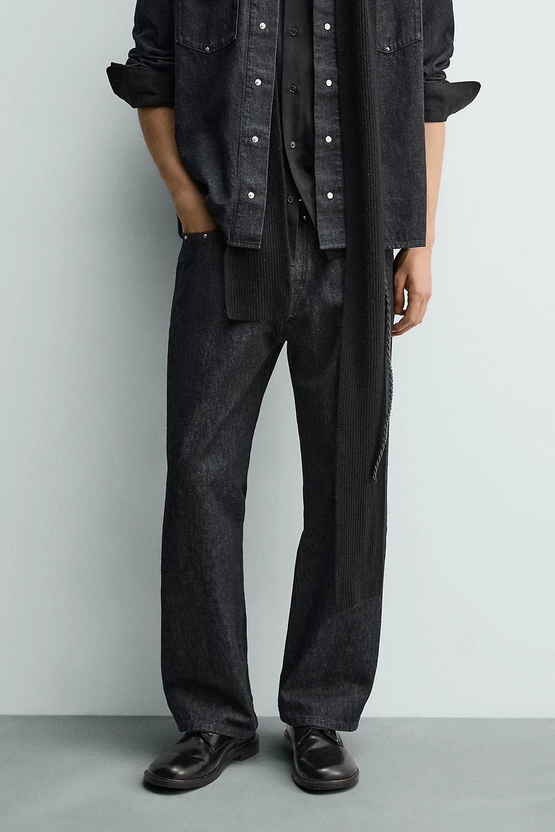 RELAXED FIT STUDDED JEANS