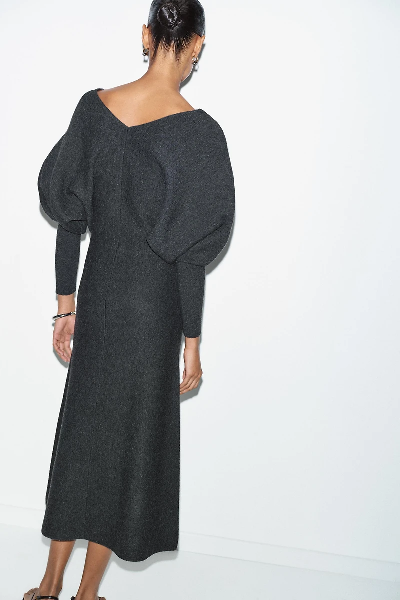 V-NECK KNIT MIDI DRESS