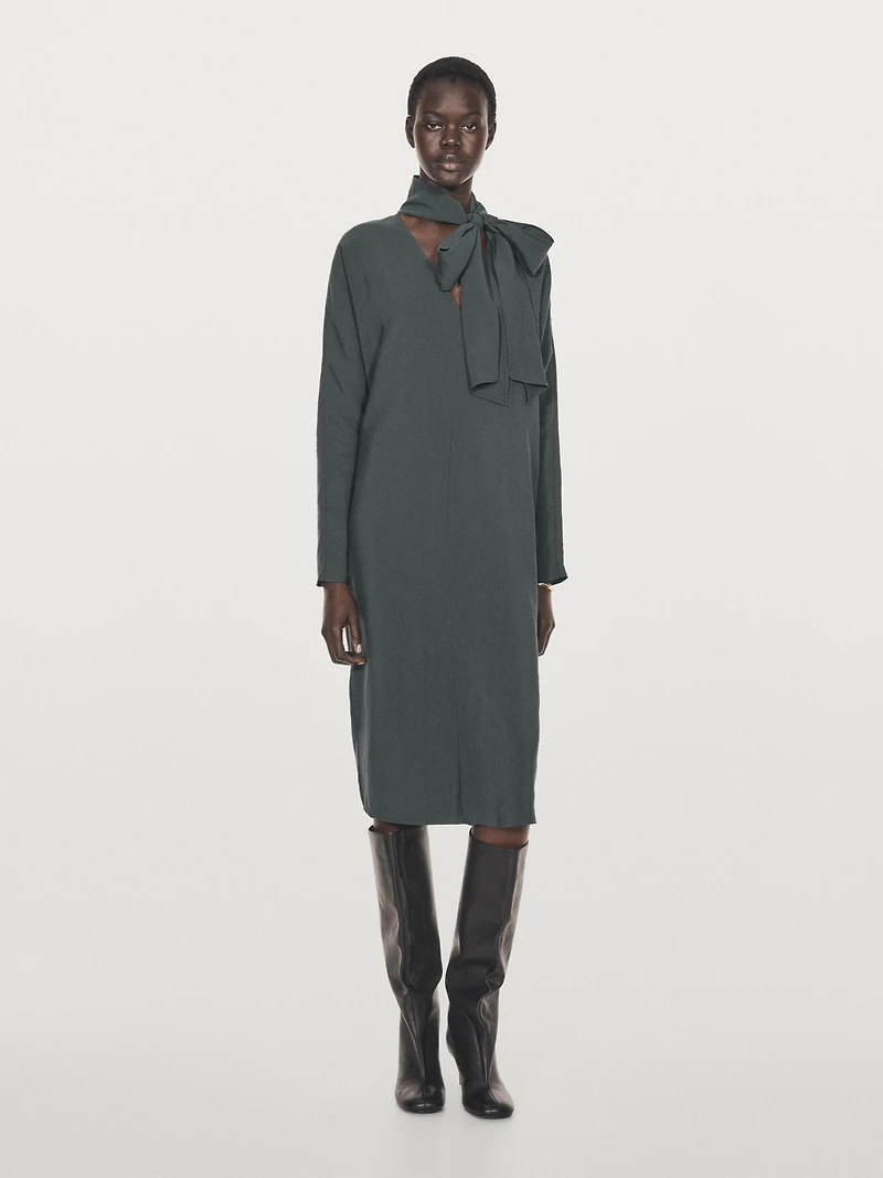 V-neckline midi dress with tie detail