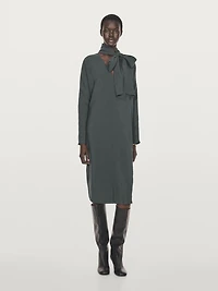 V-neckline midi dress with tie detail