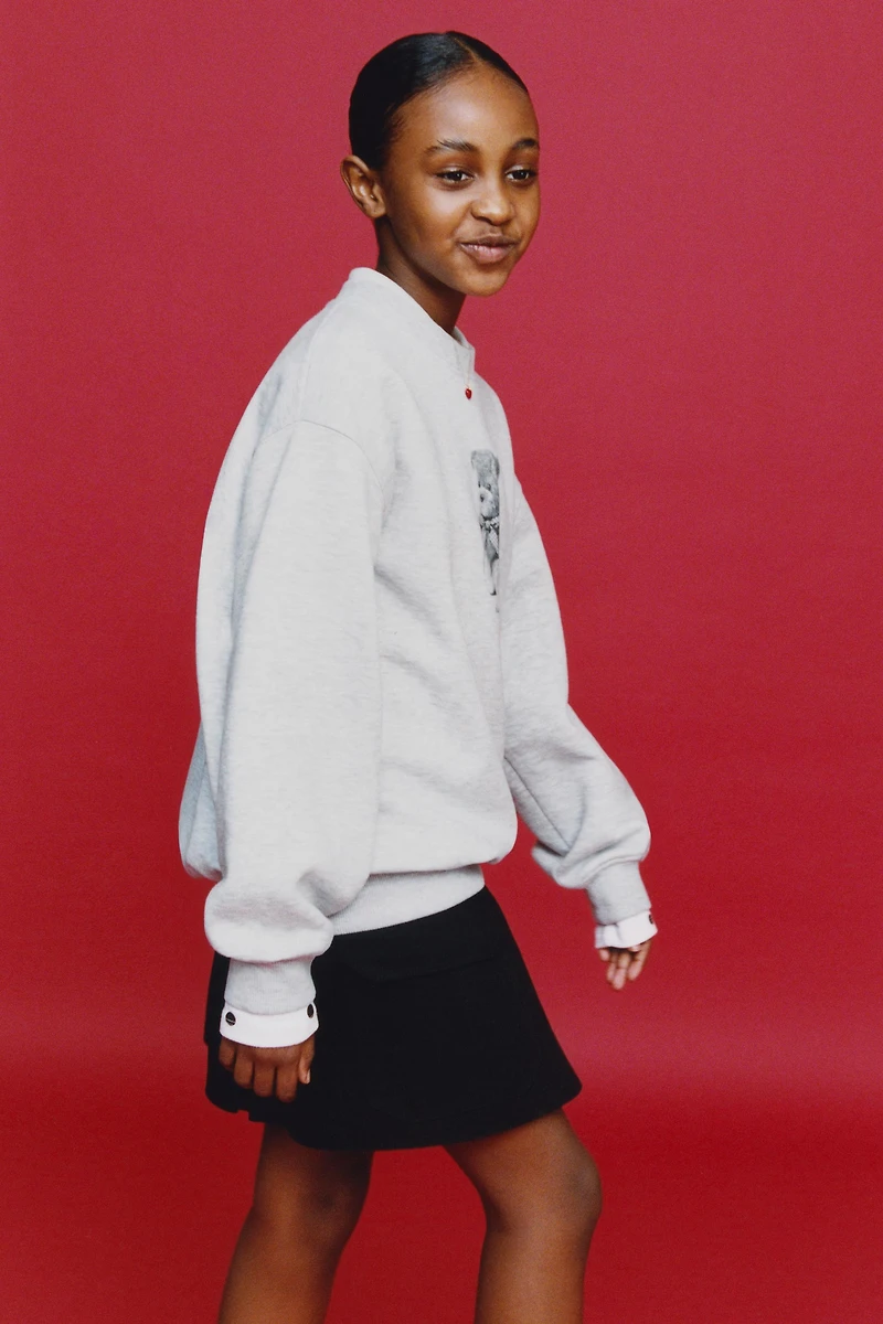 BEAR PRINT SWEATSHIRT