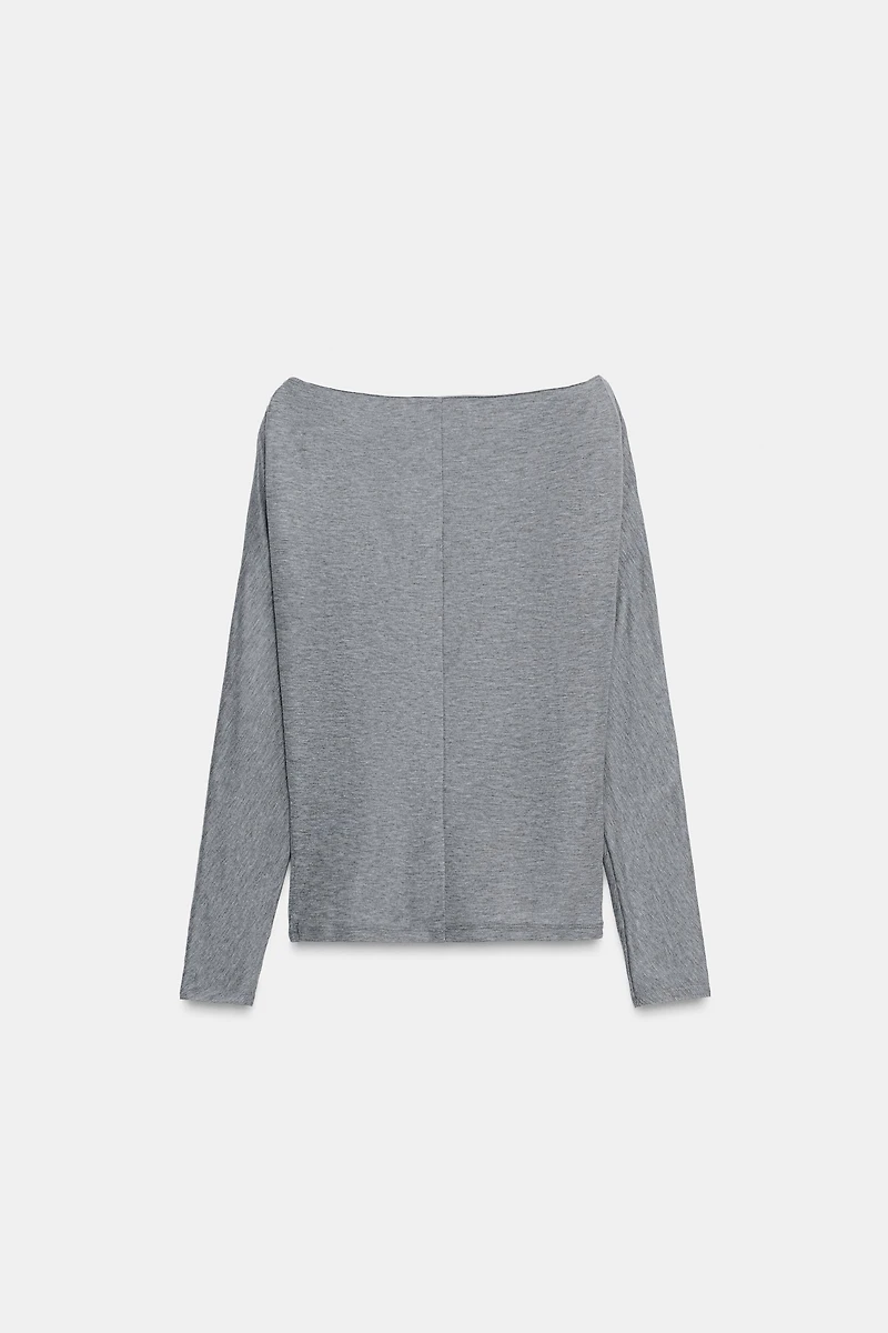 BATWING SLEEVE T-SHIRT WITH STUDS