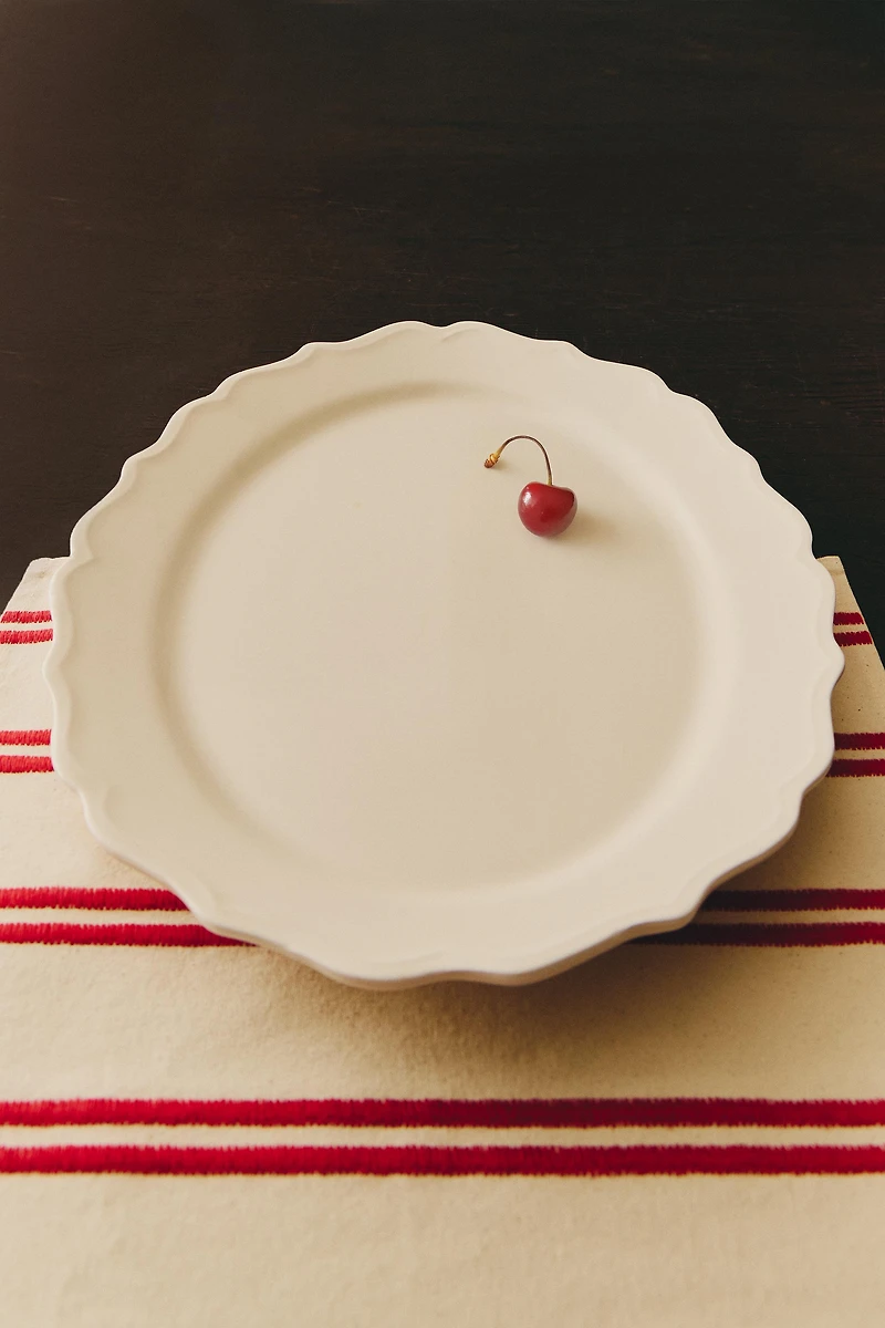 PLAT FAÏENCE BORD RELIEF