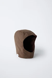 HOODIE HAT WITH LABEL