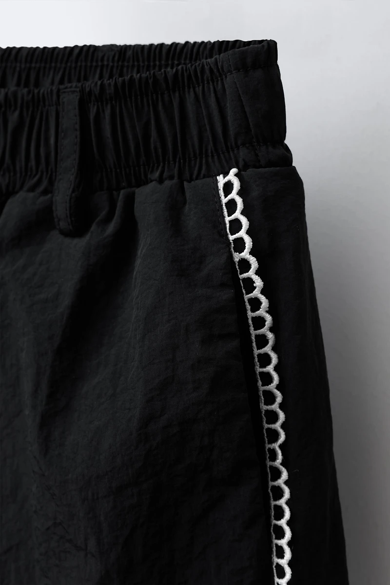 CONTRAST NYLON STRAIGHT LEG PANTS