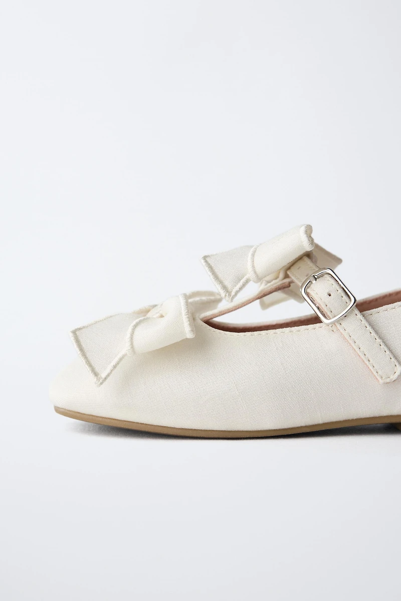 BALLET FLATS WITH BOWS