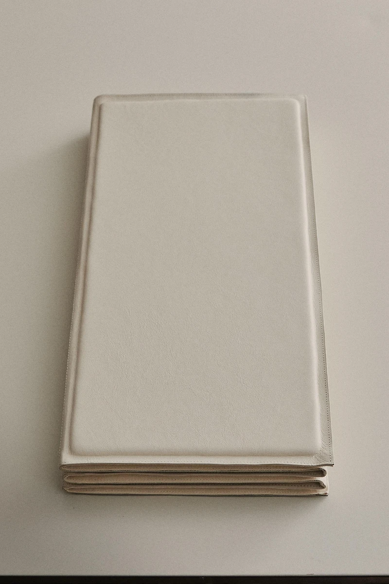 TAPIS YOGA PLIABLE CUIR