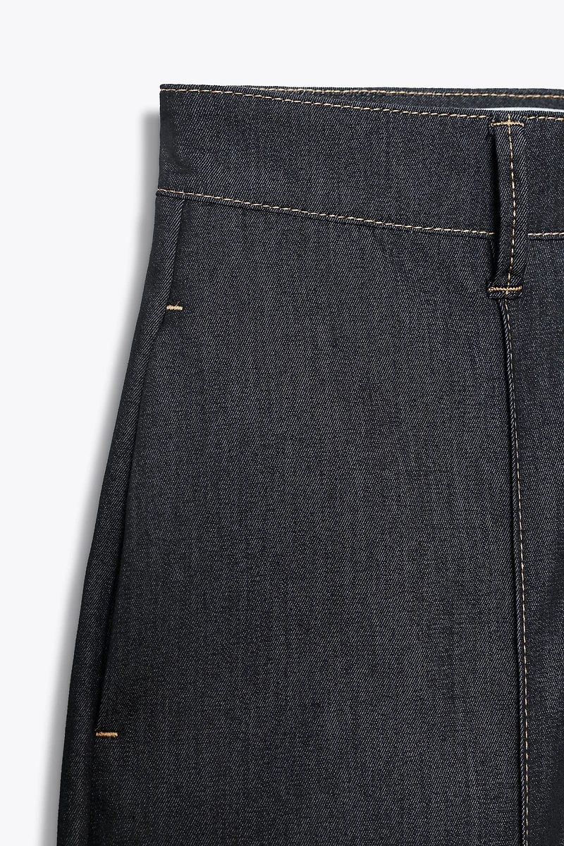 PANTALON DROIT NERVURÉ