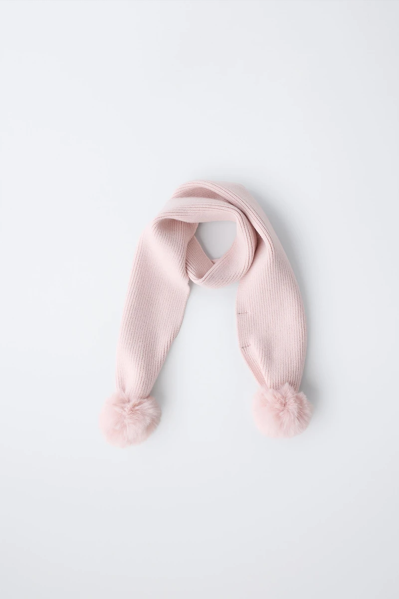 POMPOM KNIT SCARF