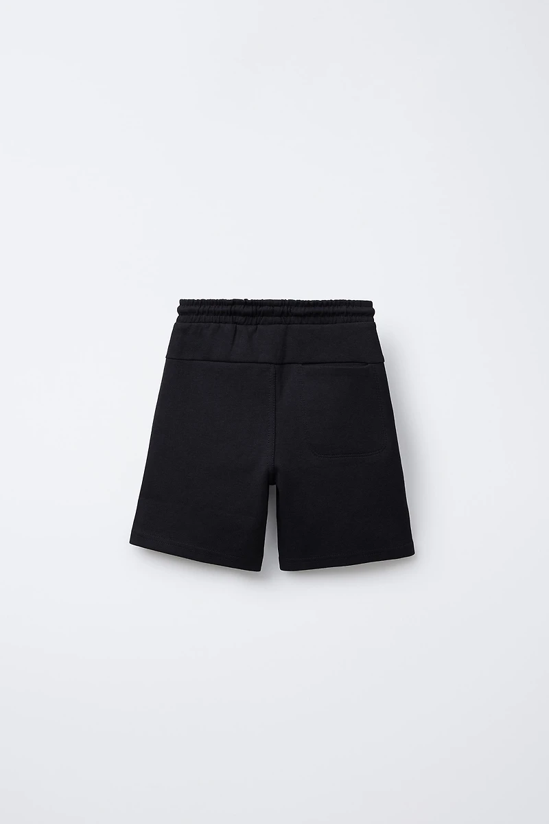 COMFORT STRAIGHT PLUSH SHORTS
