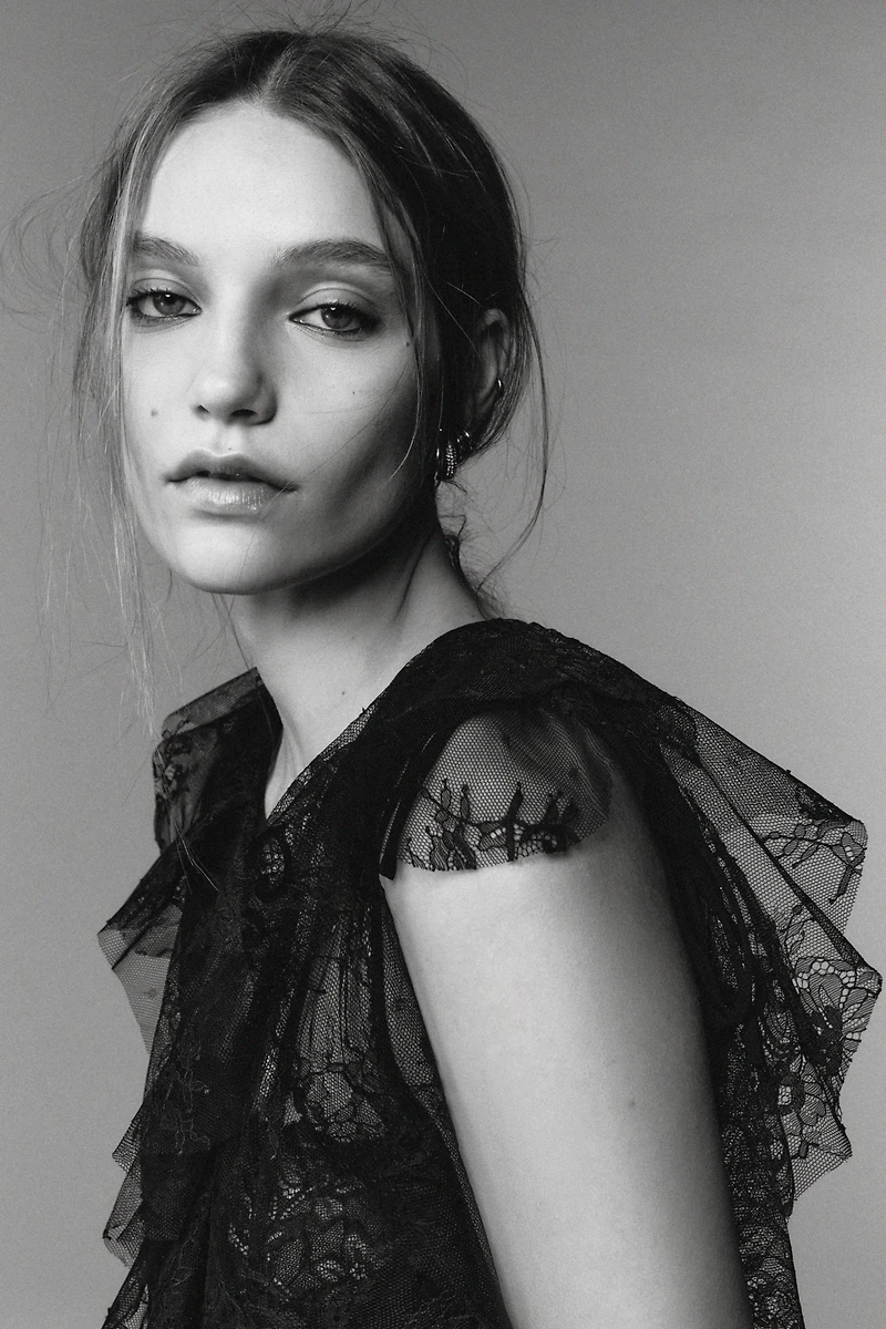 LIMITED EDITION LACE MIDI DRESS