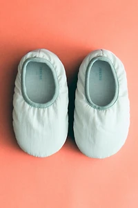 CHILDREN'S FABRIC SLIPPERS