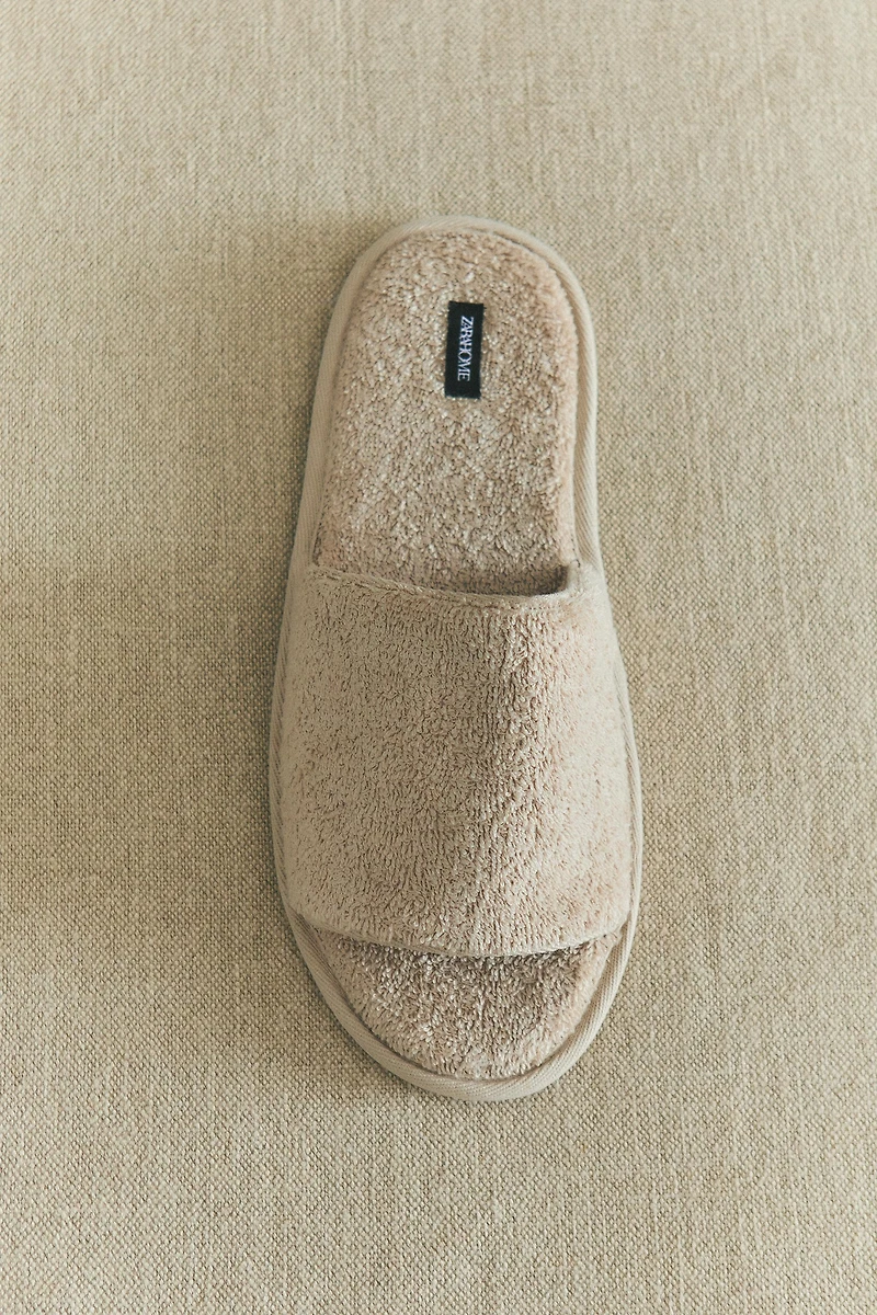 OPEN TERRY BATHROOM SLIPPERS