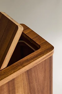 TEXTURED WOODEN BATHROOM TRASH CAN