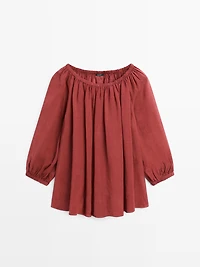 Flowing boat neck shirt