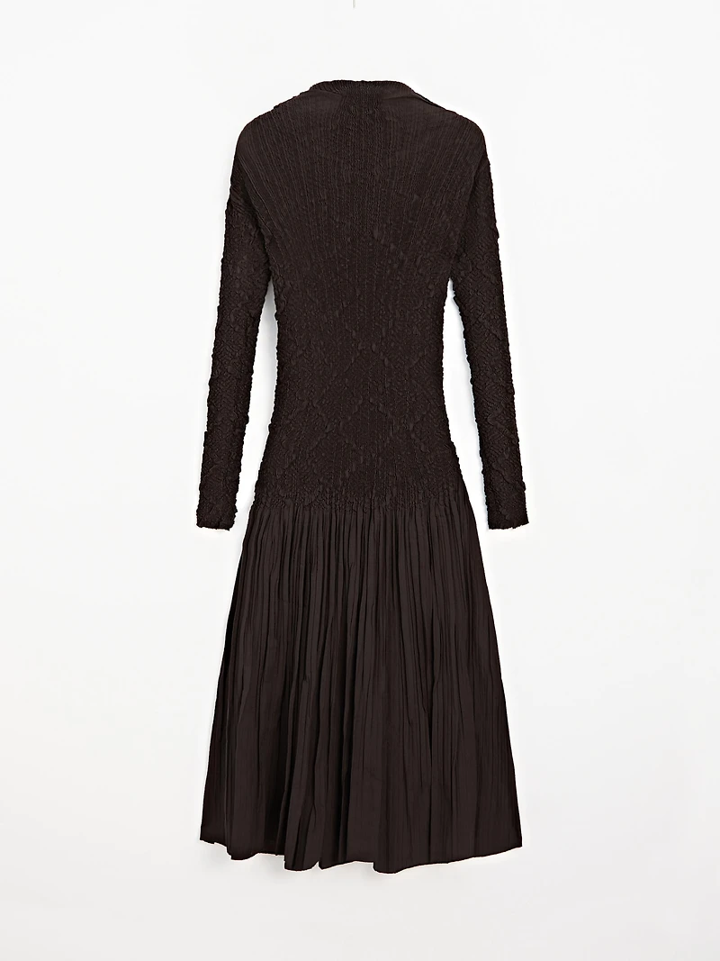 Long pleated stretch dress