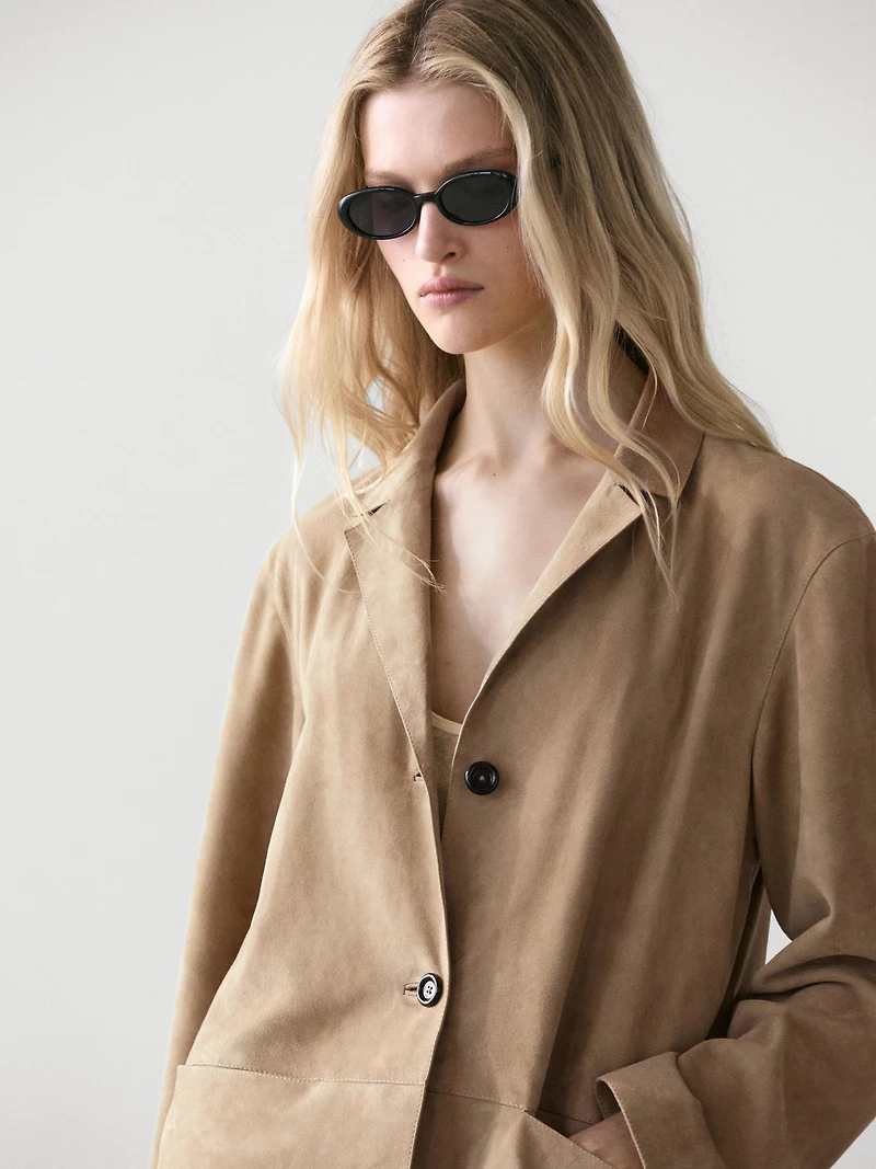 100% suede leather blazer with pocket details