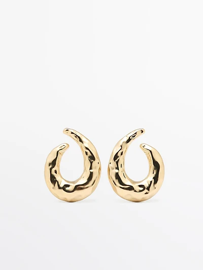 Textured hoop earrings