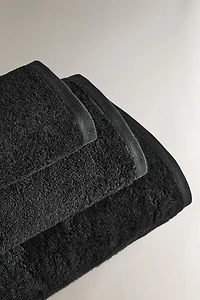 SERVIETTE DE BAIN ÉPONGE UNIE