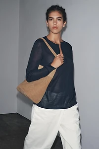 BASIC KNIT SWEATER