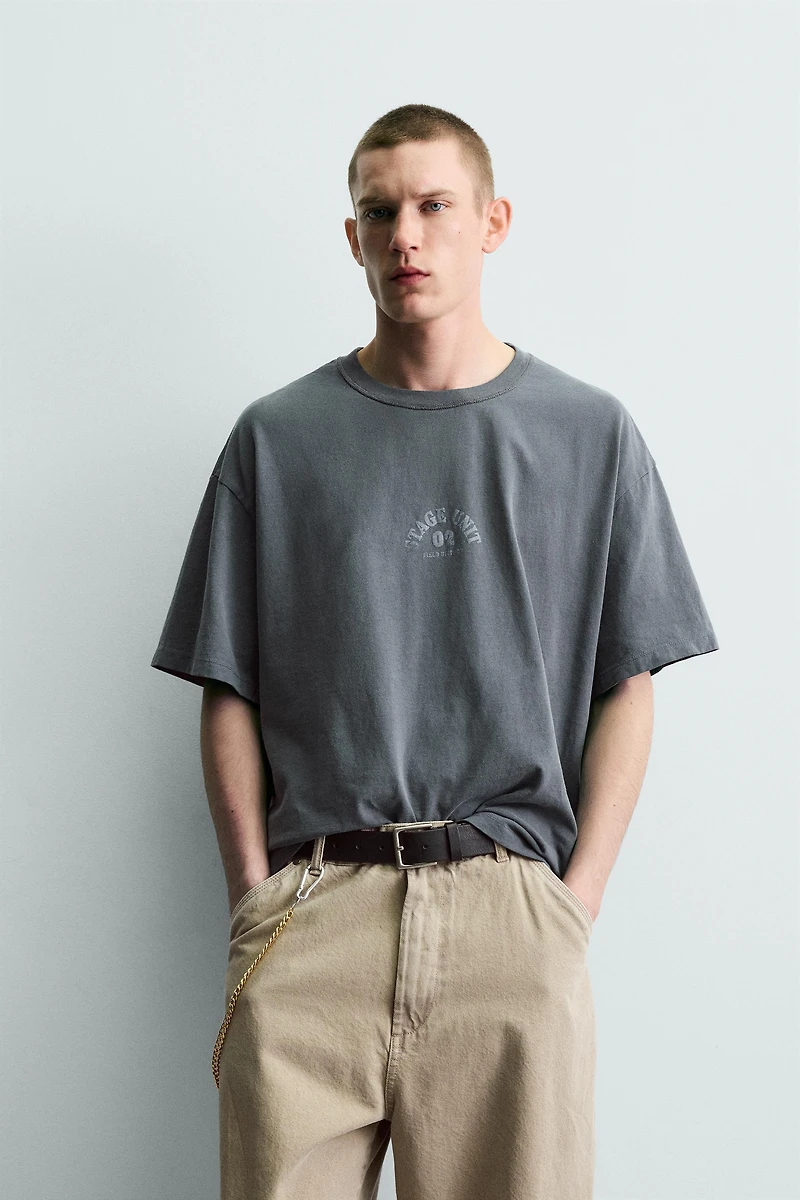 T-SHIRT DÉLAVÉ À IMPRIMÉS EN CONTRASTE