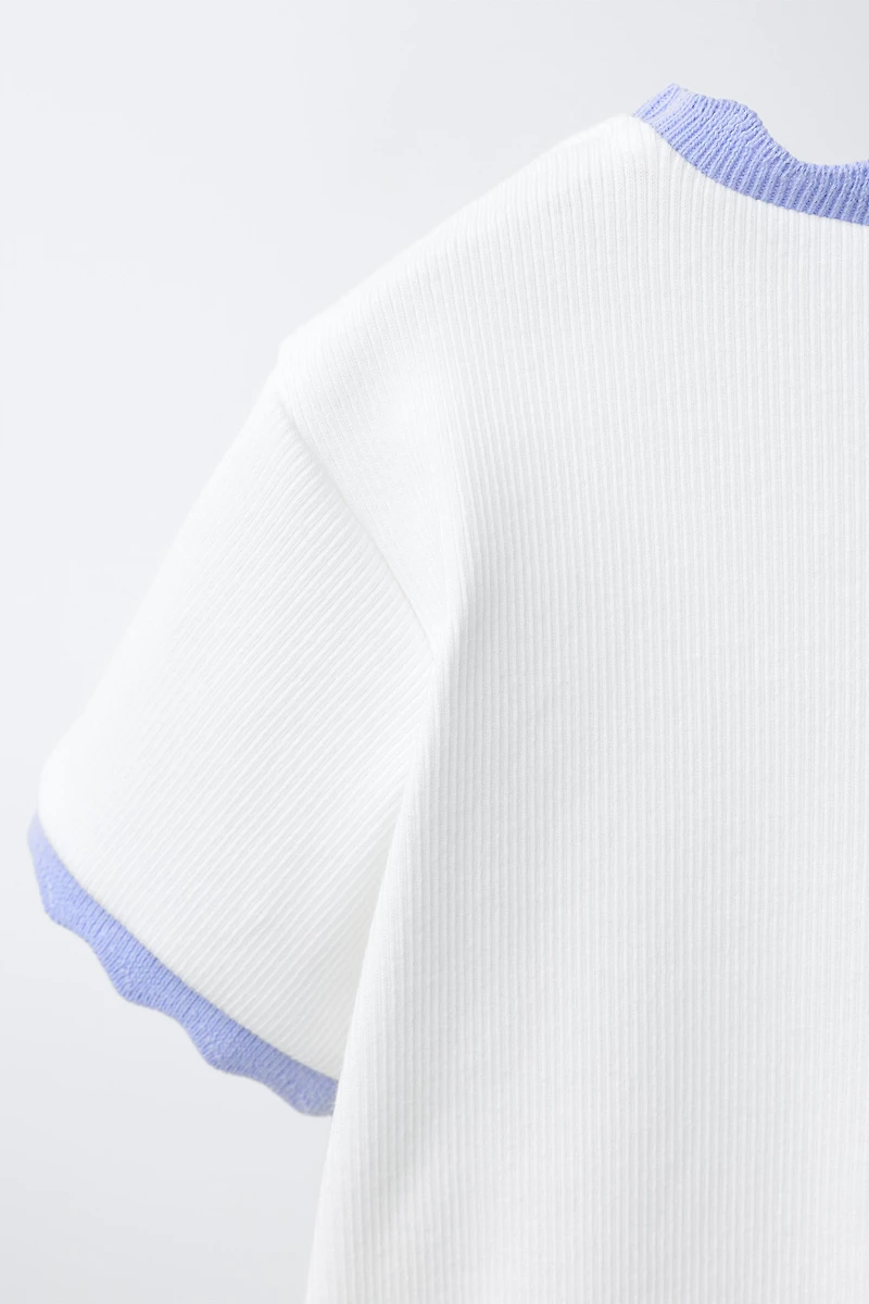 T-SHIRT CÔTELÉ BRODERIE LISERÉS CONTRASTÉS