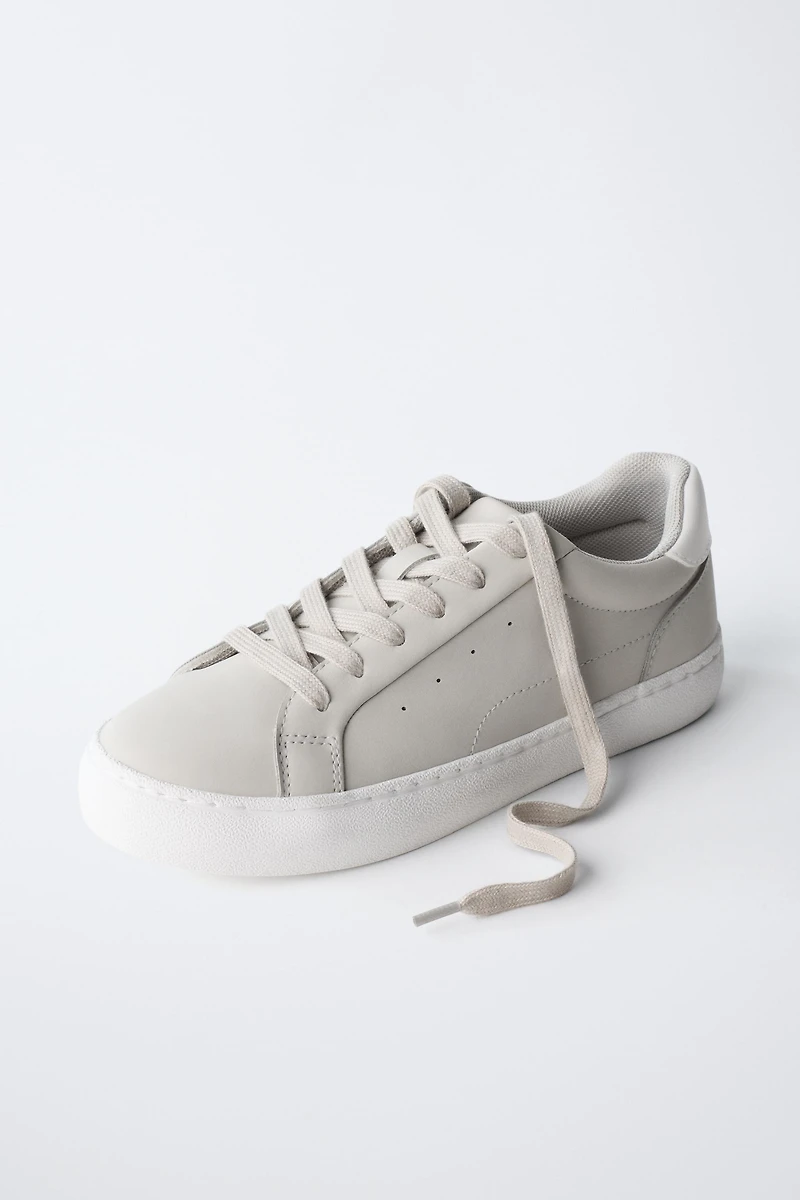 SOFT SNEAKERS