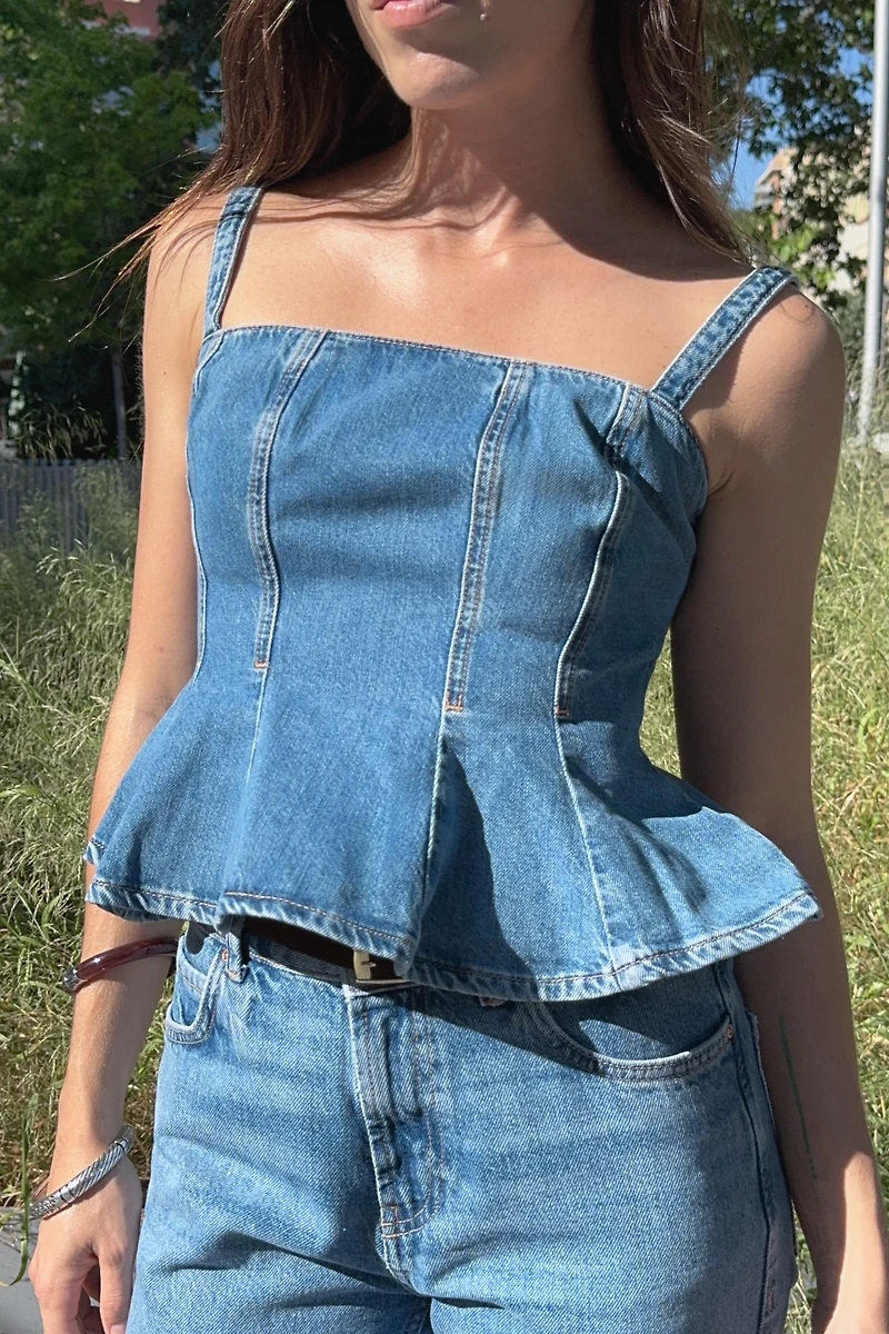 TOP Z1975 EN JEAN À BRETELLES
