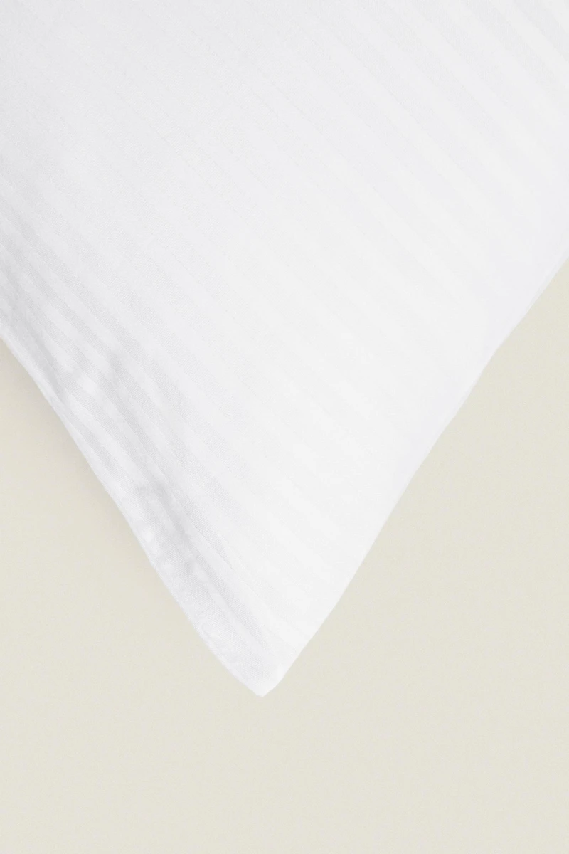 STRIPED COTTON PILLOW PROTECTOR