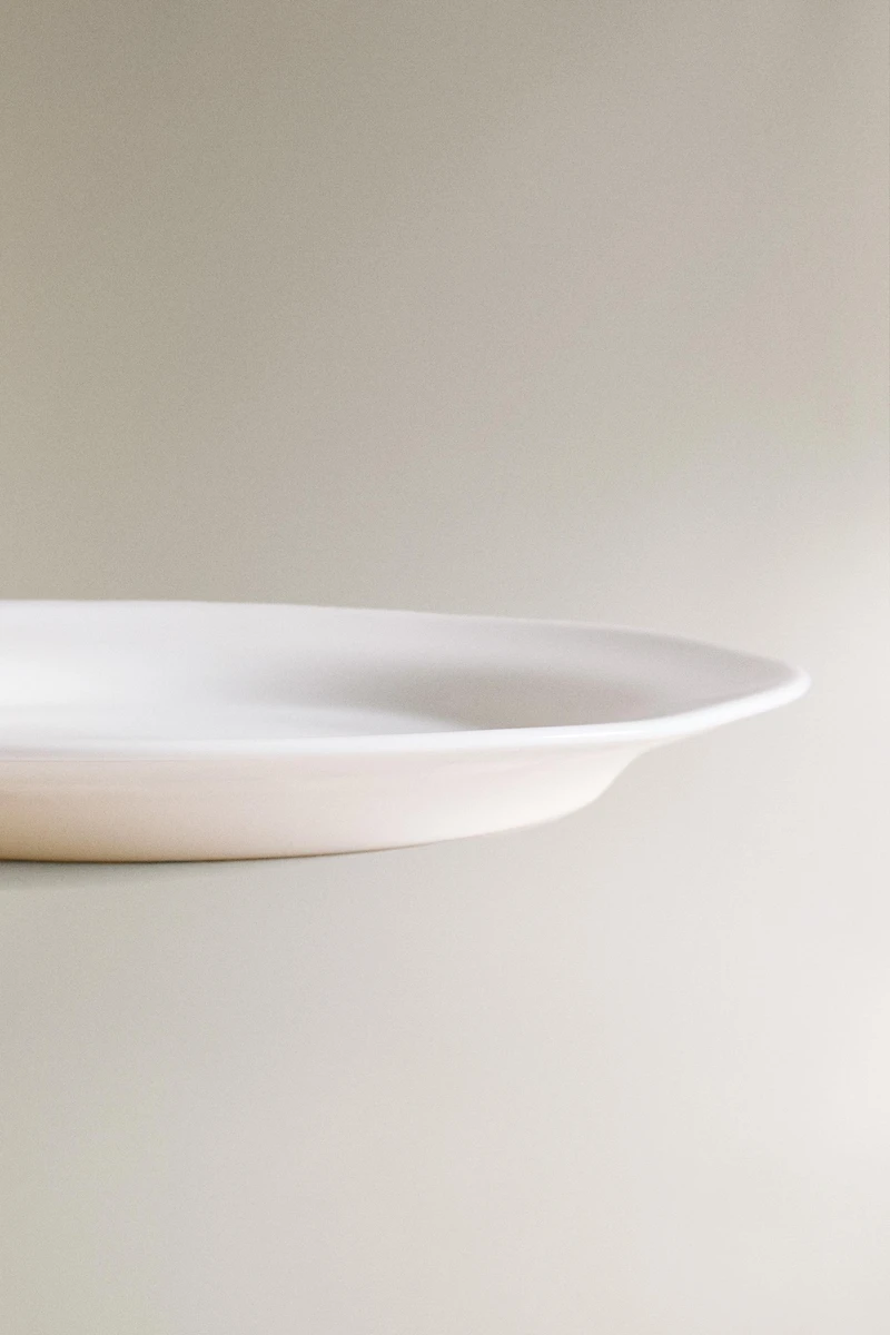 WHITE GLASS DESSERT PLATE