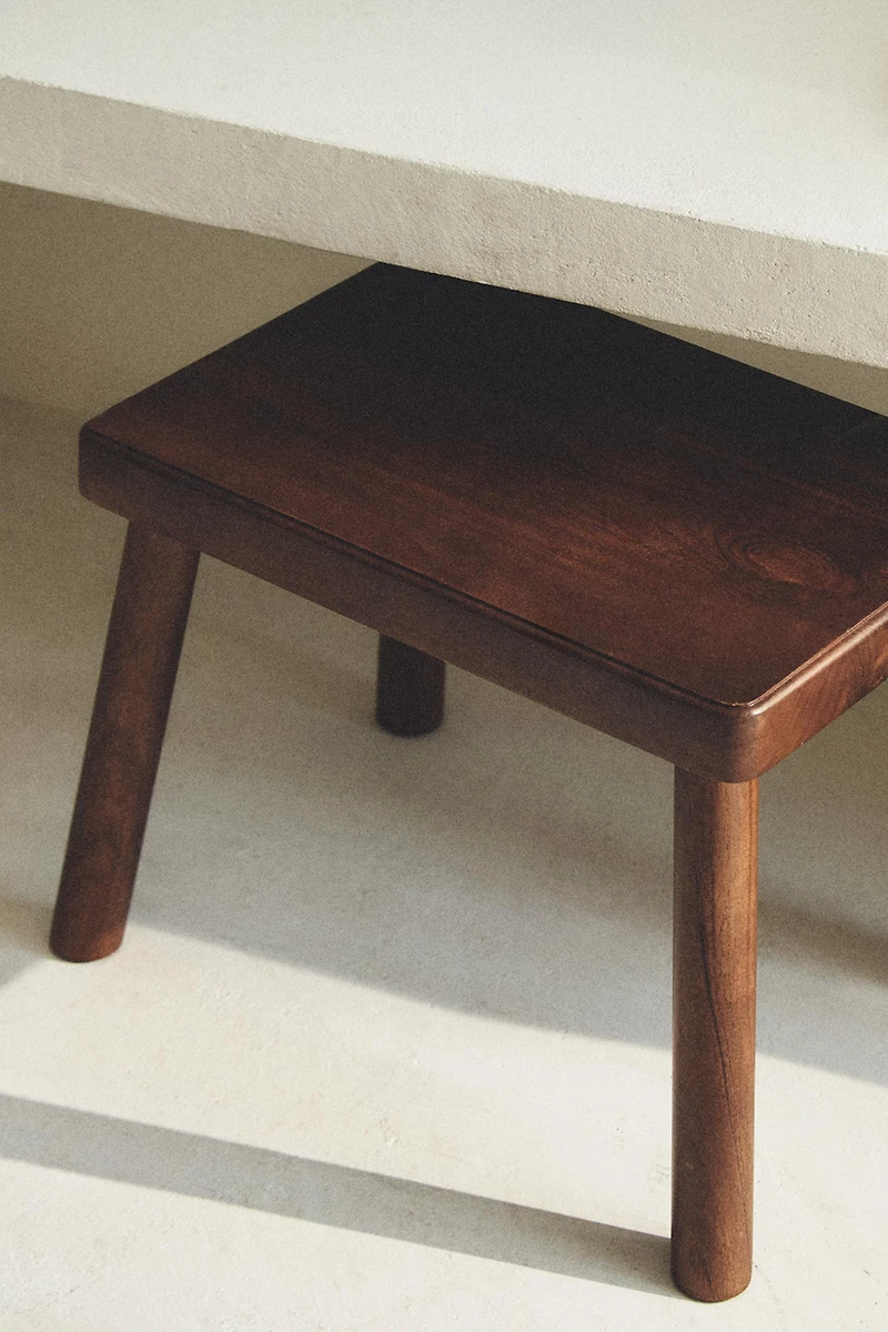 ACACIA WOOD STOOL