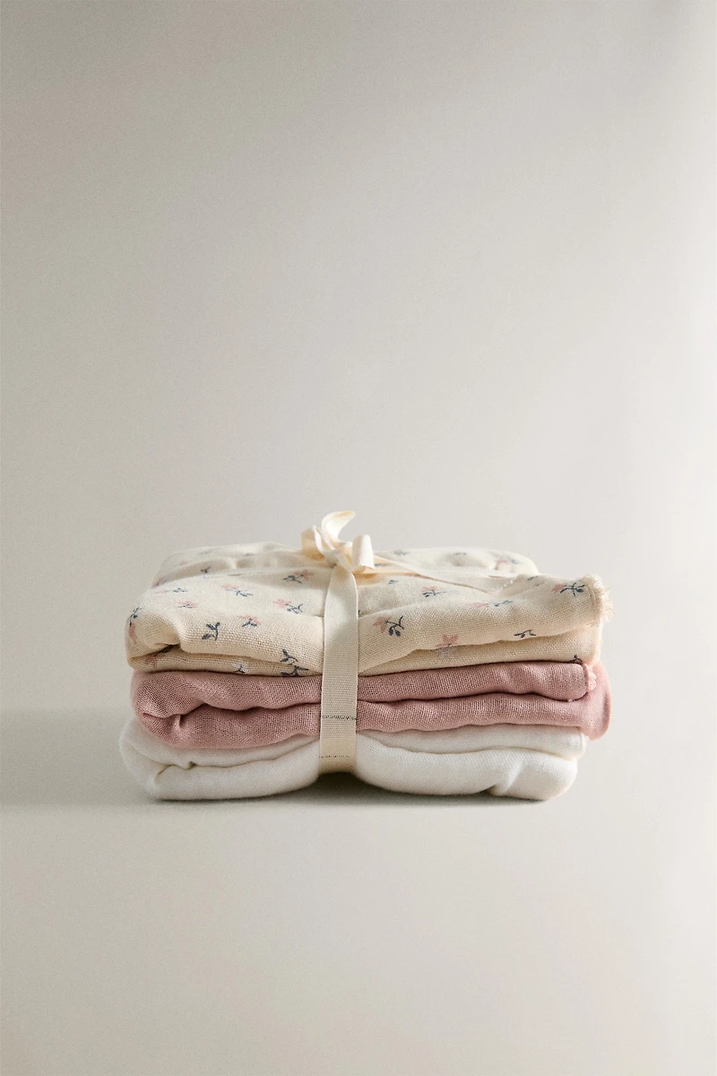 CHILDREN'S MINI TOWEL WITH TULIPS (SET OF 3)