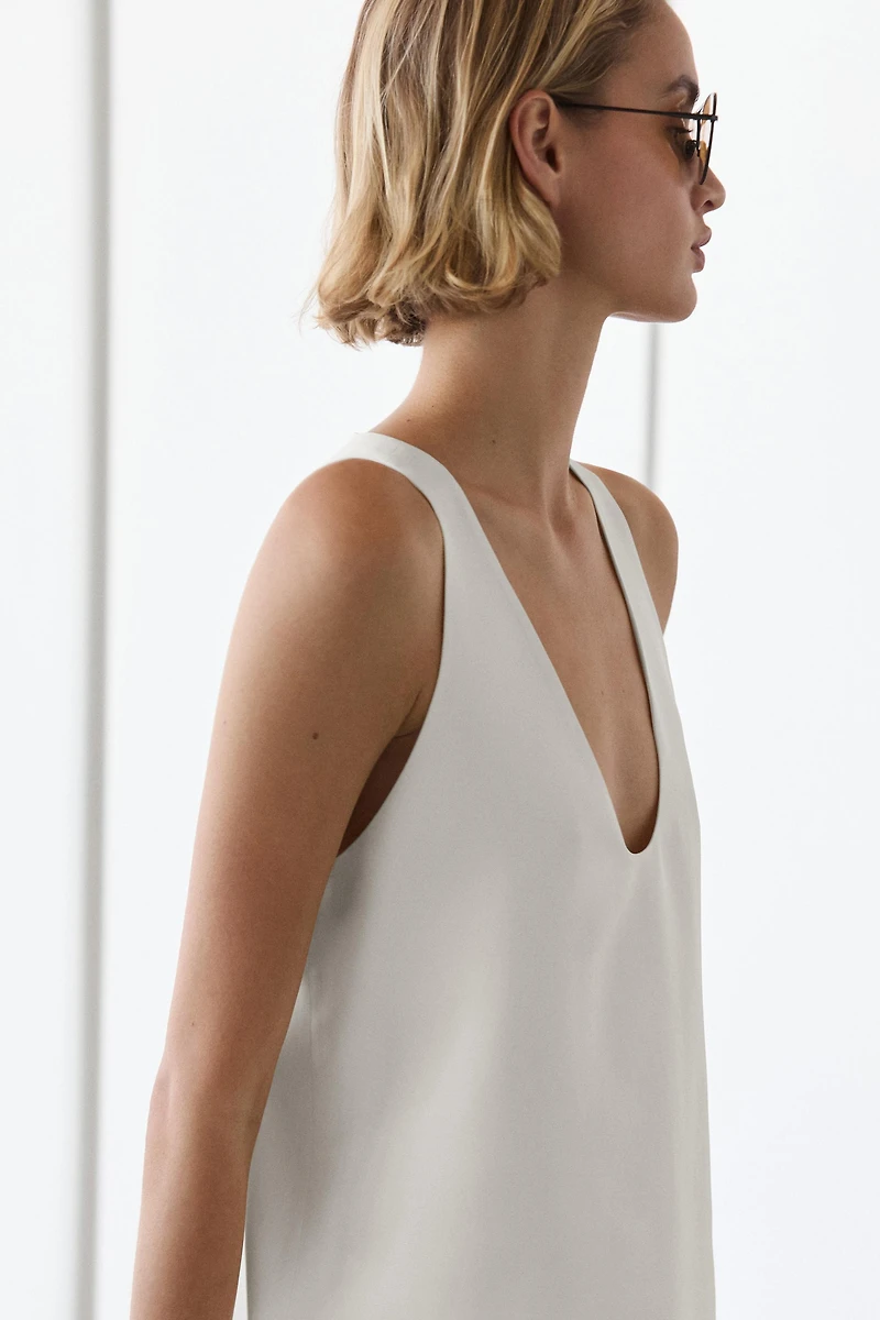 Flowing V-neckline top