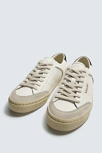 CONTRASTING SOLE SNEAKERS