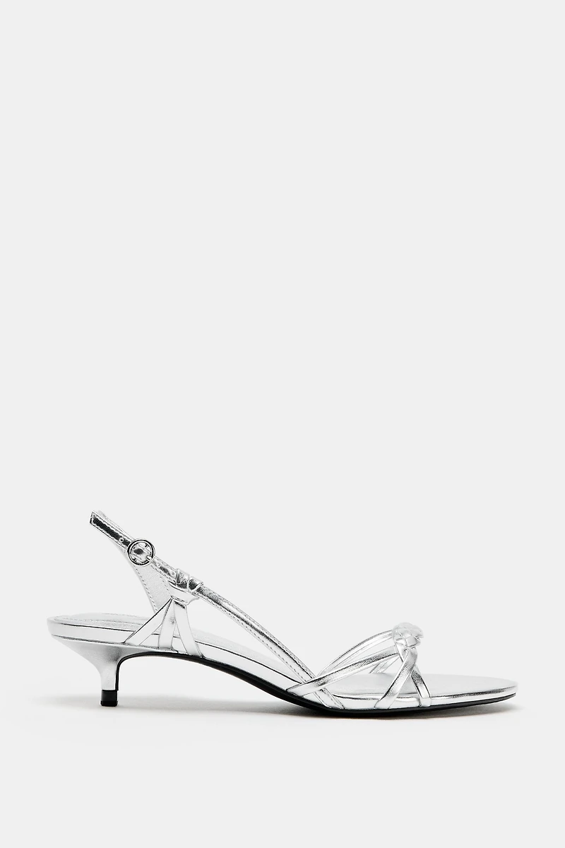 SANDALES KITTEN HEELS MÉTALLISÉES
