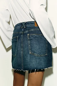 JUPE-PANTALON Z1975 EN JEAN BAS SANS COUTURE