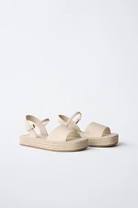SANDALES EN JUTE