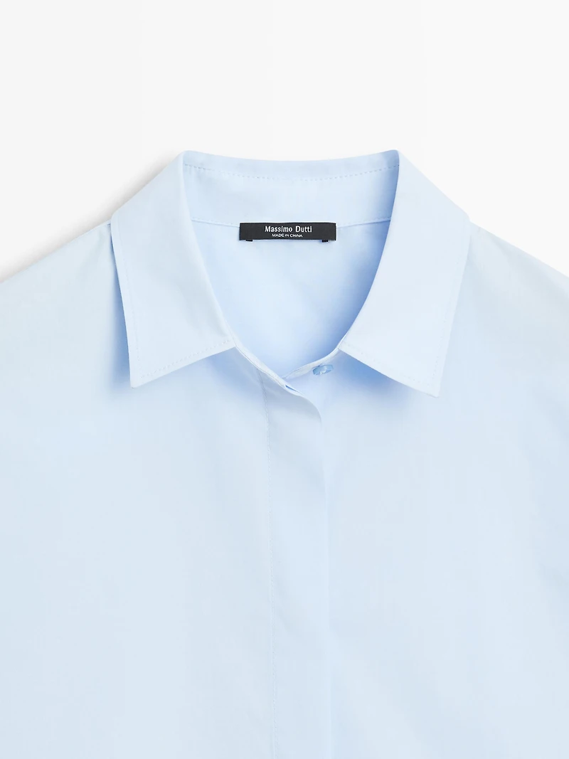 Poplin shirt with hidden buttons