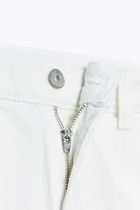 SHORT CHINO EN JEAN TRF