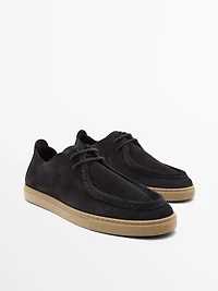 Soft leather moc toe shoes