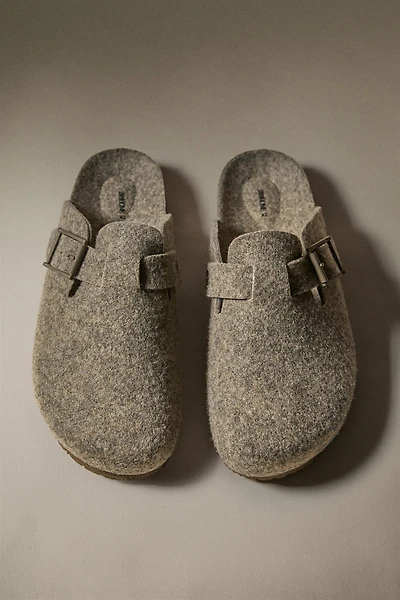 BUCKLED FELT MULE CLOG SLIPPERS
