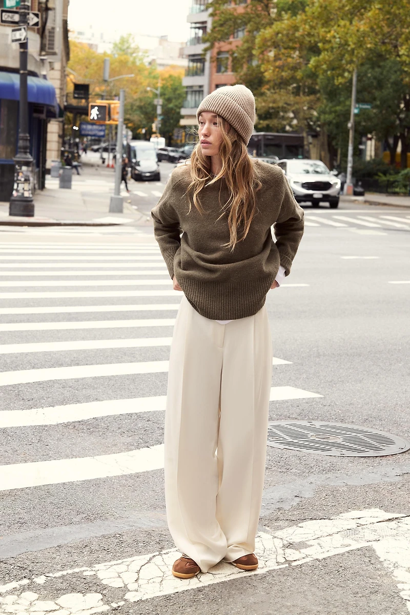 SOFT FEEL KNIT JUMPER