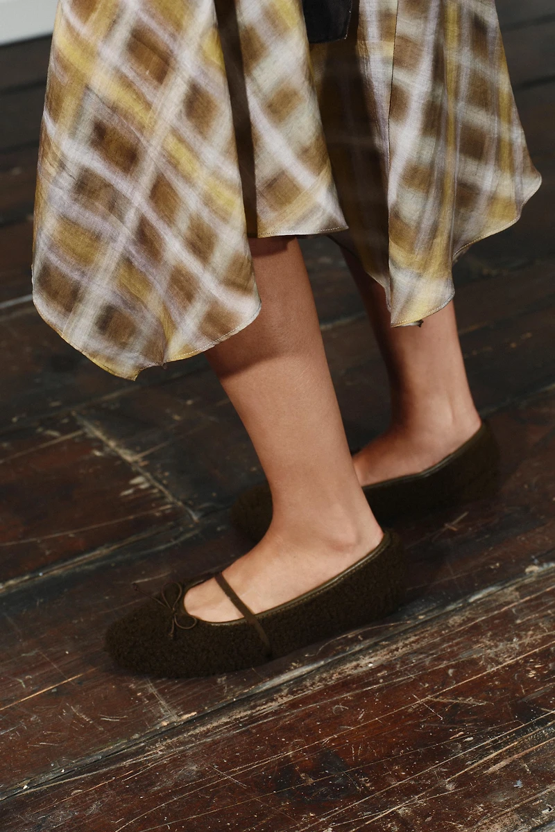 FAUX SHEARLING BALLET FLATS