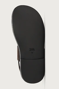 LEATHER STRAP SANDALS
